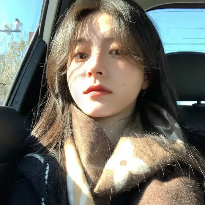 揭穿身份后，前女友哭着求原谅